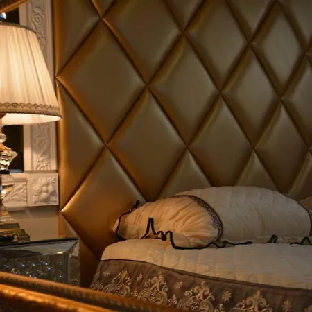 아파트 Le Petit Versailles *