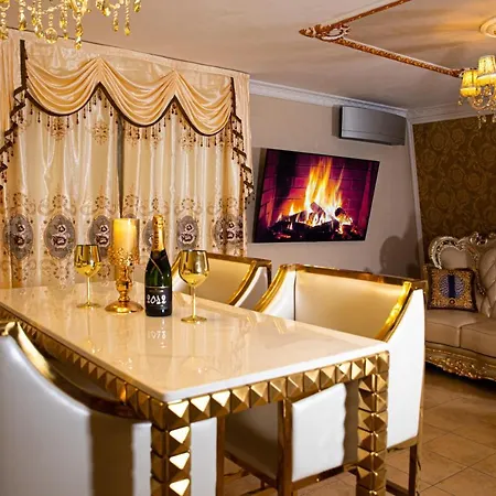 Le Petit Versailles 버넌